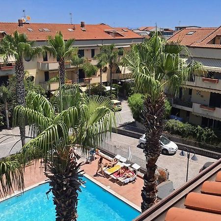 Sicilia, Mansarda Le Due Terrazze Mascali Exterior foto