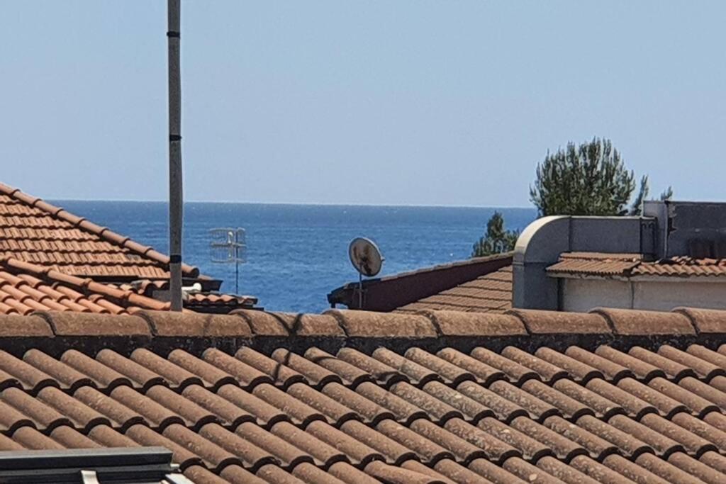 Sicilia, Mansarda Le Due Terrazze Mascali Exterior foto
