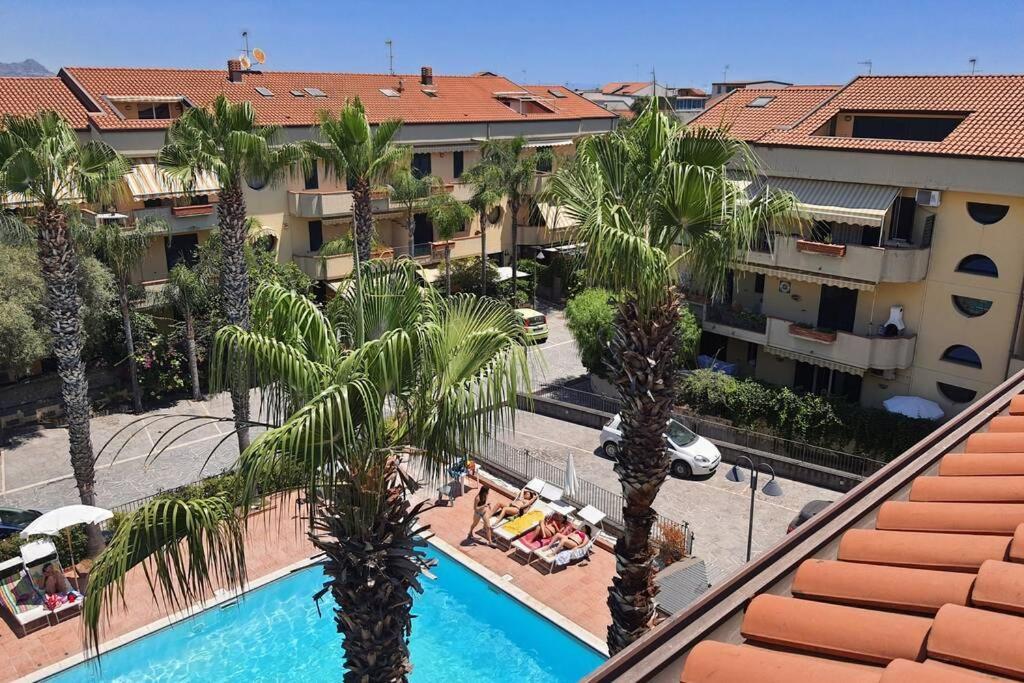 Sicilia, Mansarda Le Due Terrazze Mascali Exterior foto